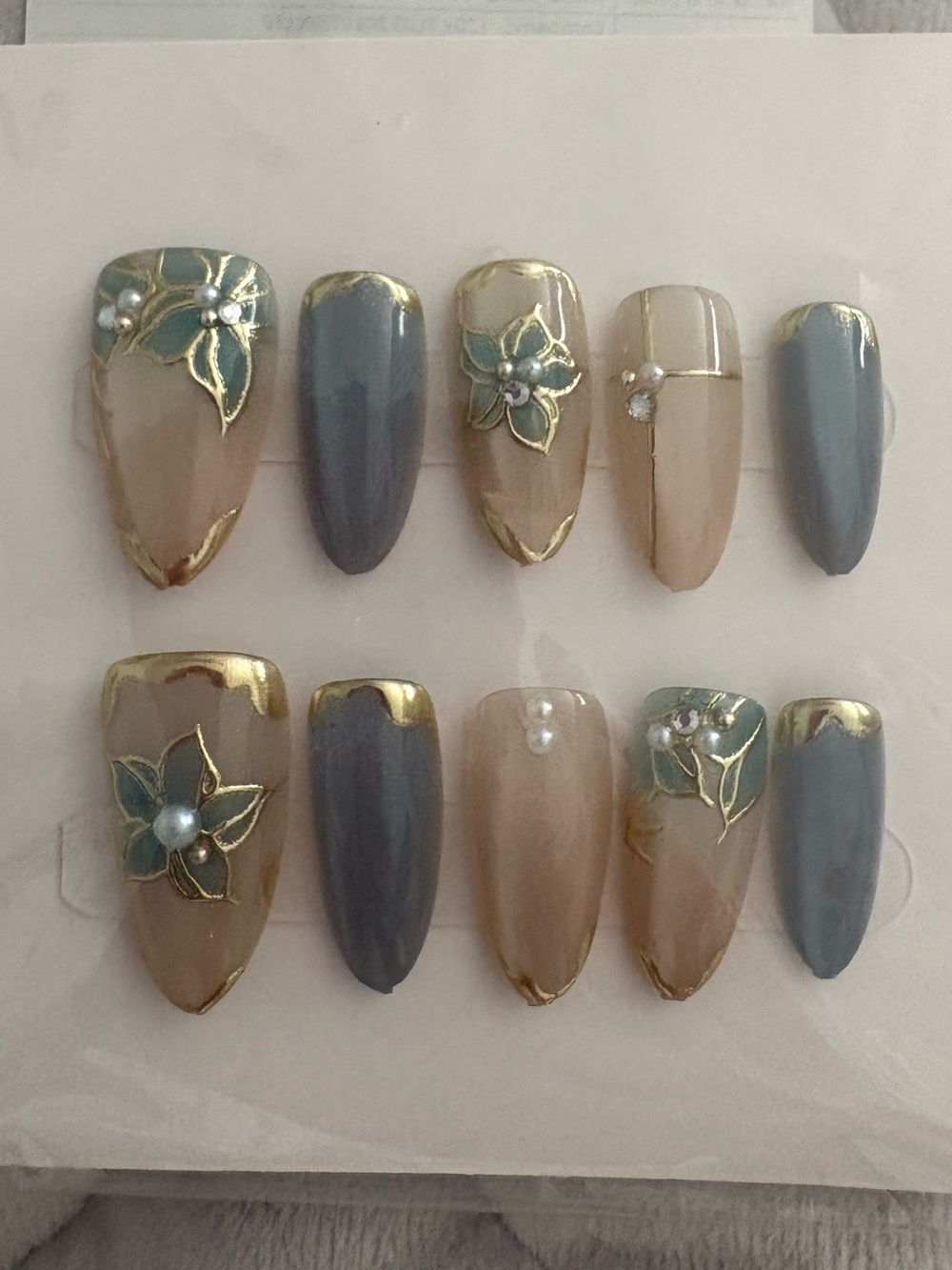 Neutral & Slate Press-On Nail Set with Gold Accents and Floral Detail Medium